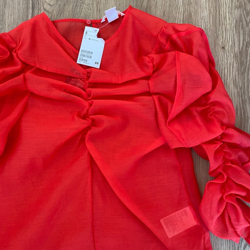Red top NEW!!! - Picture 3 of 5